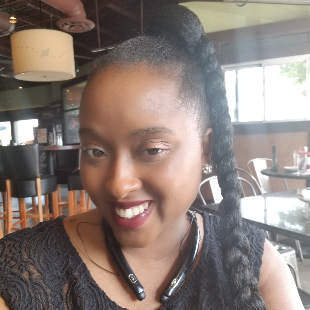 Meet your Posher, Latoya